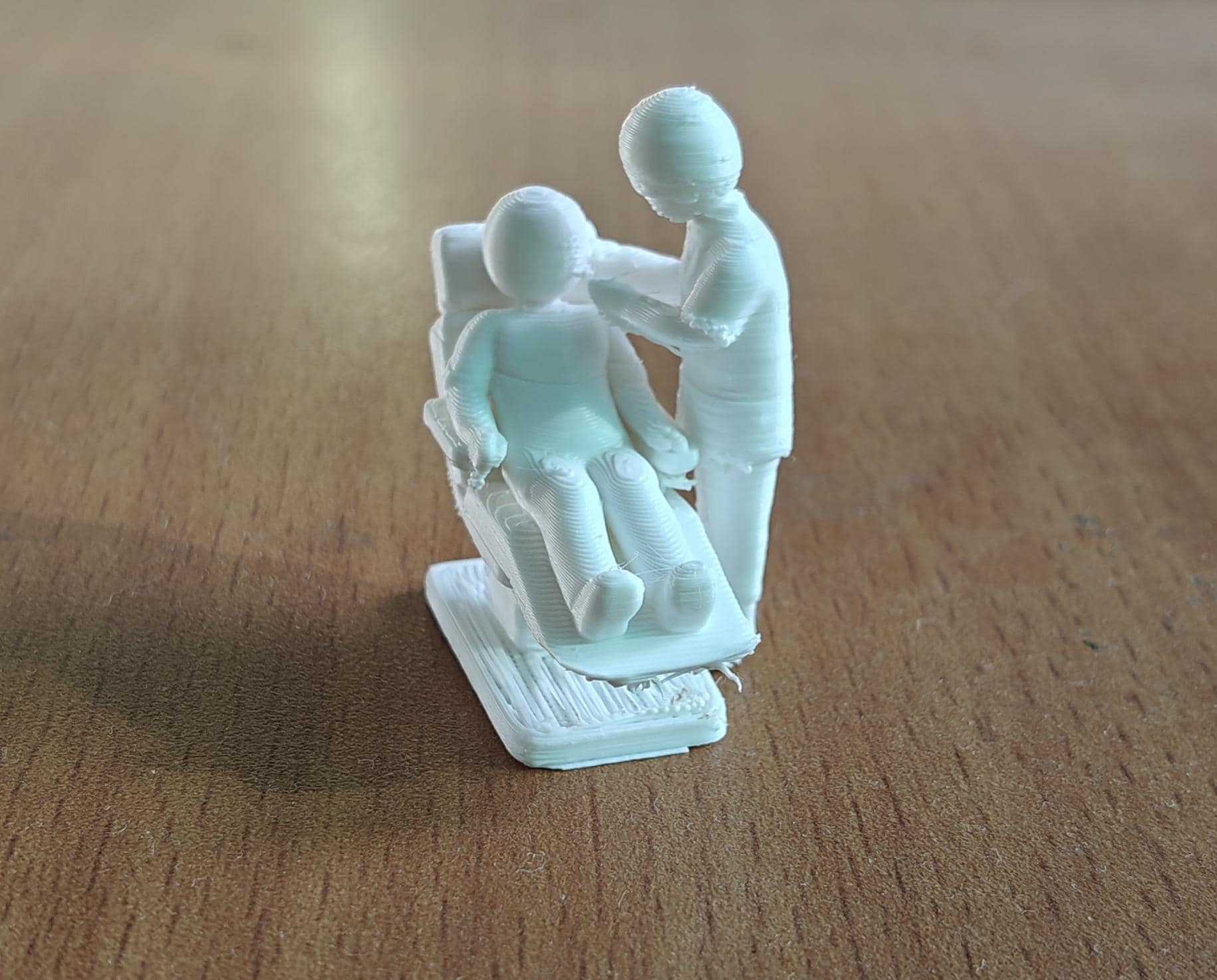 150mm Medical Specialty Diorama | Healthcare Scene Miniature | Professional Medical Gift