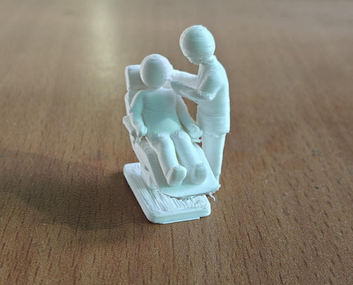 150mm Medical Specialty Diorama | Healthcare Scene Miniature | Professional Medical Gift